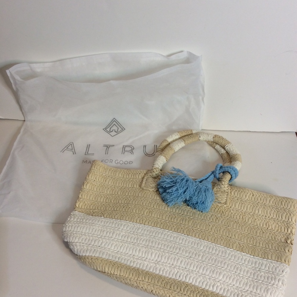 Altru Straw Bag with Tassel